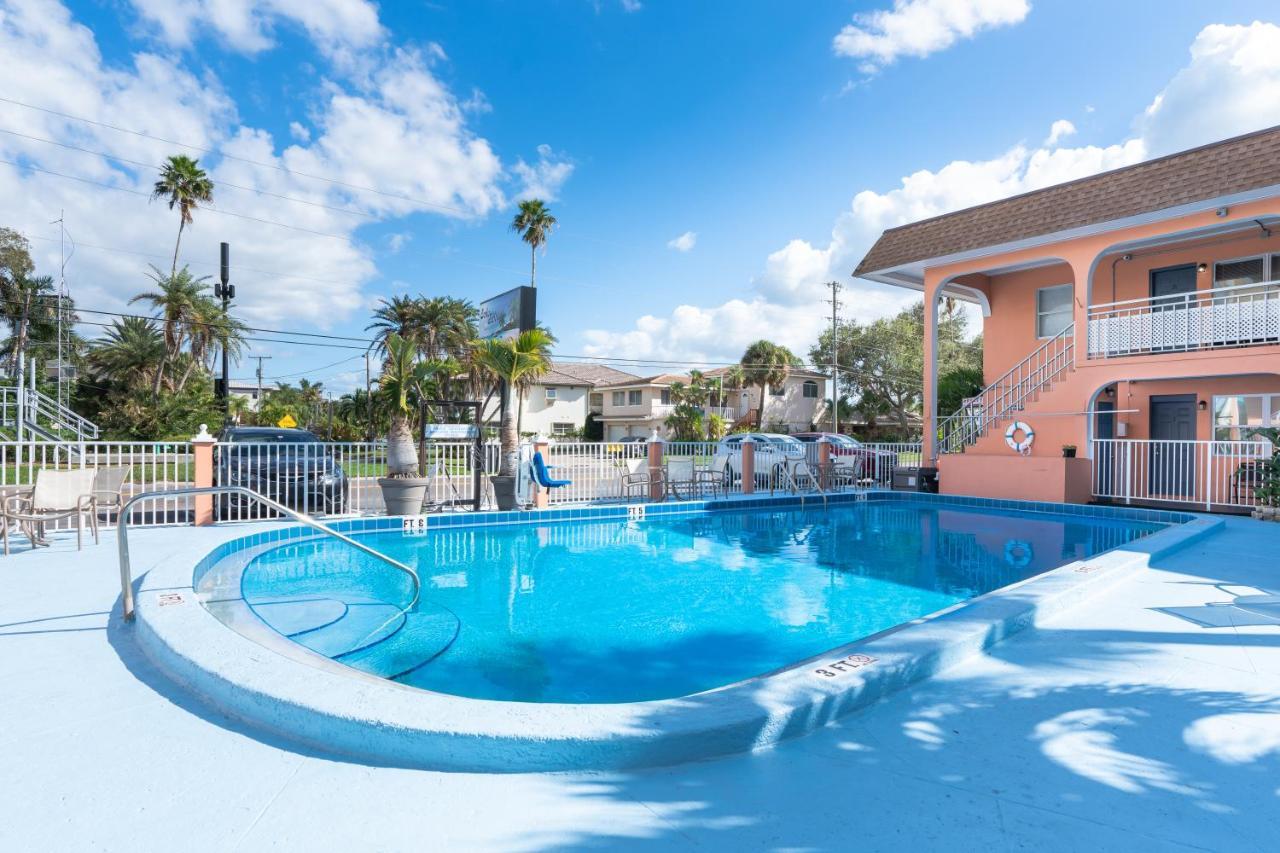Echo Sails Motel Clearwater Beach Esterno foto